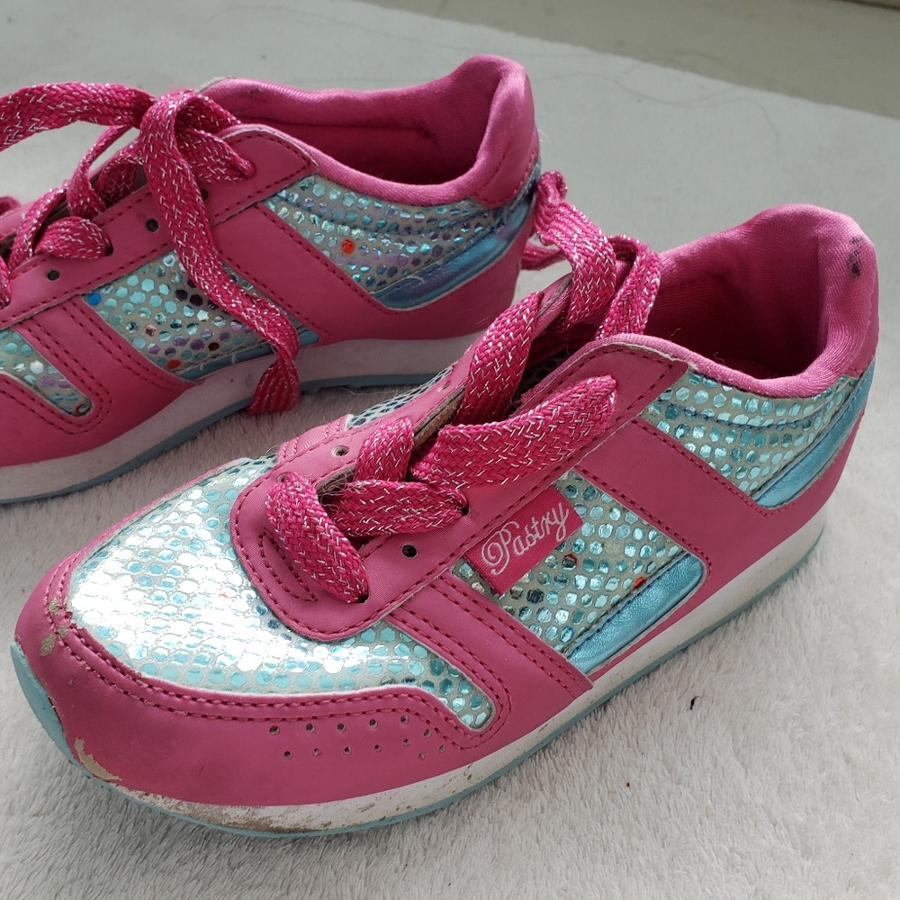 Pastry Girls Sneakers in Shimmery Blue/Hot Pink 12